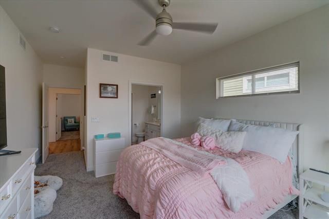 1232 Tivoli Circle, Oregon, WI 53575