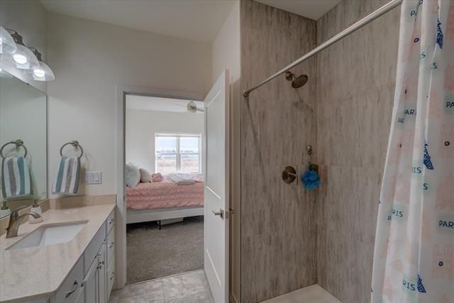 1232 Tivoli Circle, Oregon, WI 53575