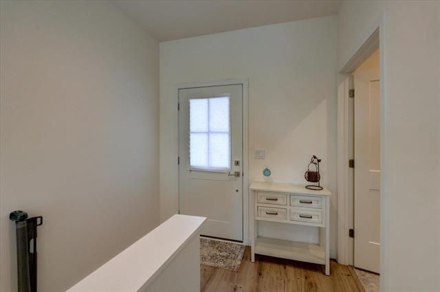 1232 Tivoli Circle, Oregon, WI 53575