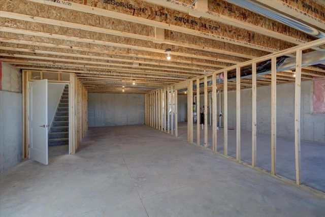 1232 Tivoli Circle, Oregon, WI 53575