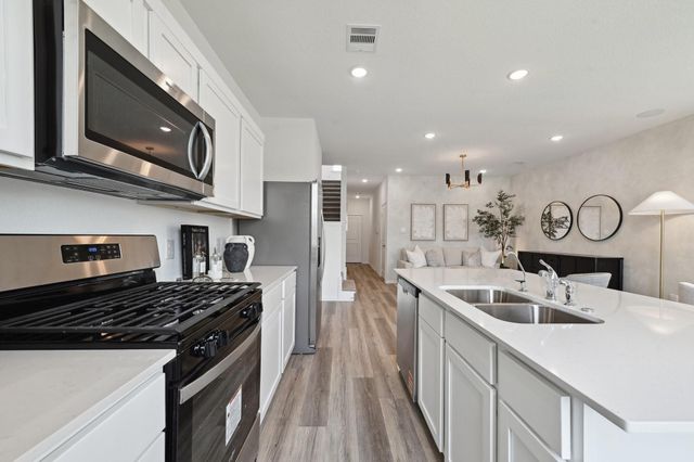1055 Moon Drop Lane, Houston, TX 77090