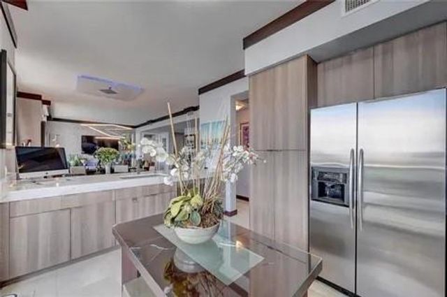 347 N New River Drive ph4, Fort Lauderdale, FL 33301