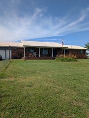 354504 E 980 Road, Prague, OK 74864