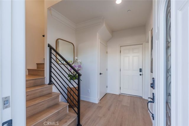 712 N Chestnut Avenue, Los Angeles, CA 90042