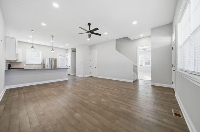 10341 Sawmill Road, Powell, OH 43065