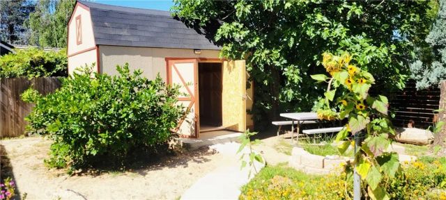 11051 Estacia, Yucaipa, CA 92399