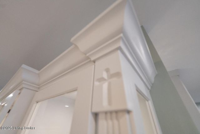 109 S Walnut Ave, La Grange, KY 40031