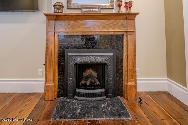 109 S Walnut Ave, La Grange, KY 40031