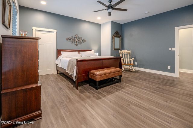 109 S Walnut Ave, La Grange, KY 40031