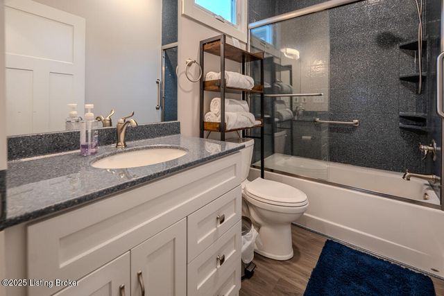 109 S Walnut Ave, La Grange, KY 40031