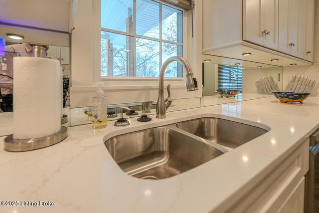 109 S Walnut Ave, La Grange, KY 40031