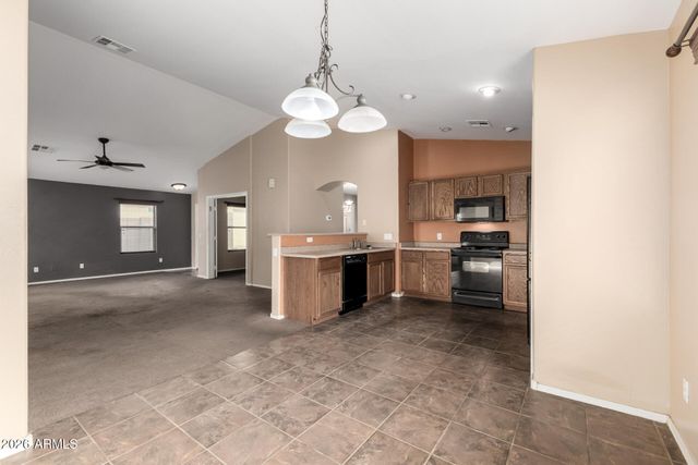 45540 W WINDMILL Drive, Maricopa, AZ 85139