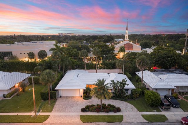 621 Apple Tree Lane, Boca Raton, FL 33486