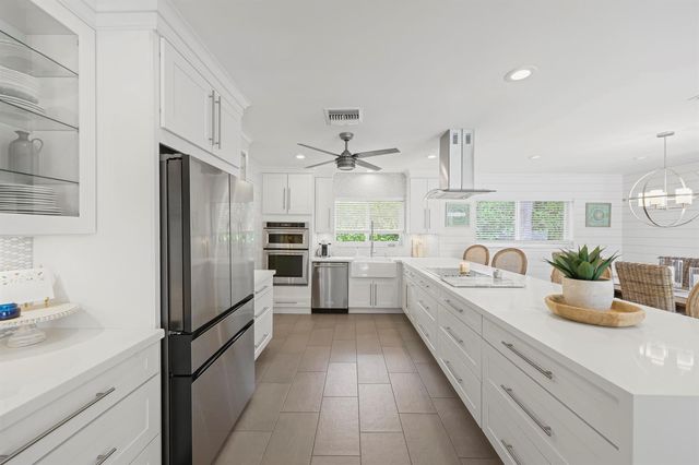 621 Apple Tree Lane, Boca Raton, FL 33486