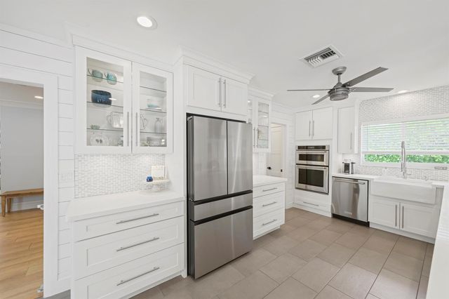 621 Apple Tree Lane, Boca Raton, FL 33486