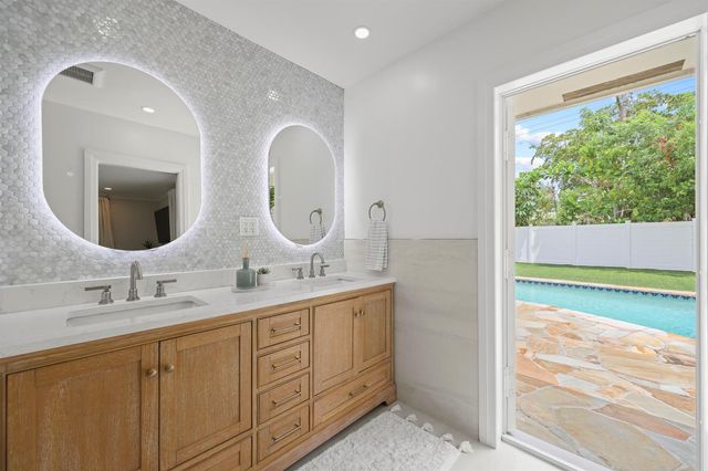 621 Apple Tree Lane, Boca Raton, FL 33486