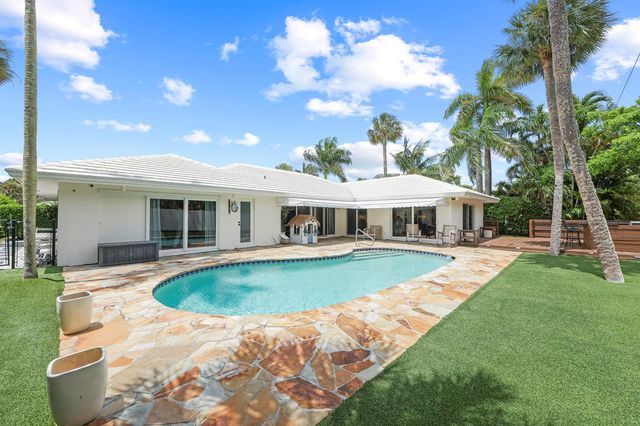 621 Apple Tree Lane, Boca Raton, FL 33486