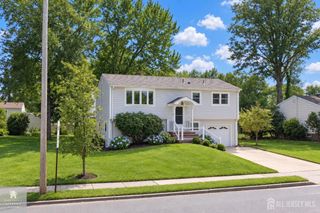 389 Durham Avenue, Edison, NJ 08817