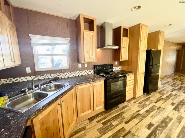 509 S ANGELINA AVENUE, Henrietta, TX 76365