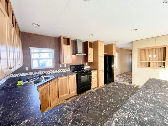 509 S ANGELINA AVENUE, Henrietta, TX 76365