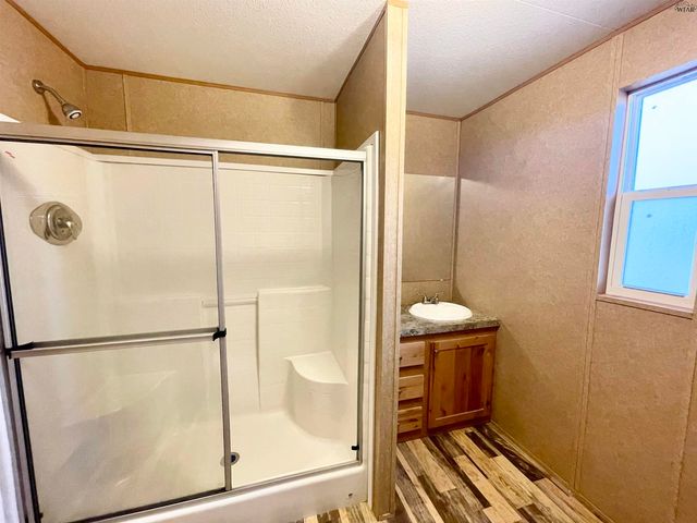 509 S ANGELINA AVENUE, Henrietta, TX 76365