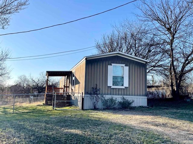 509 S ANGELINA AVENUE, Henrietta, TX 76365