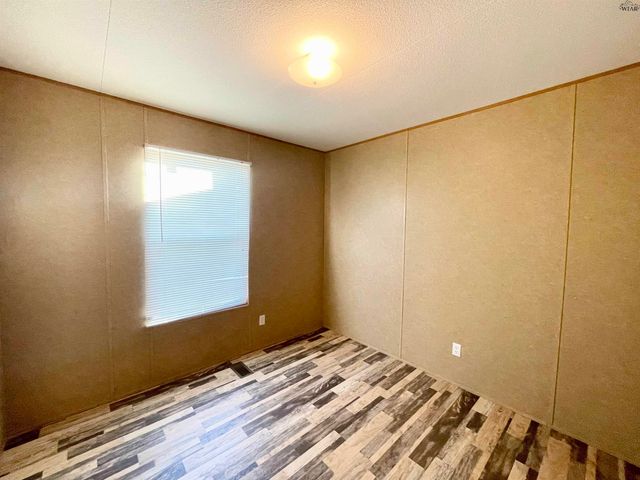 509 S ANGELINA AVENUE, Henrietta, TX 76365