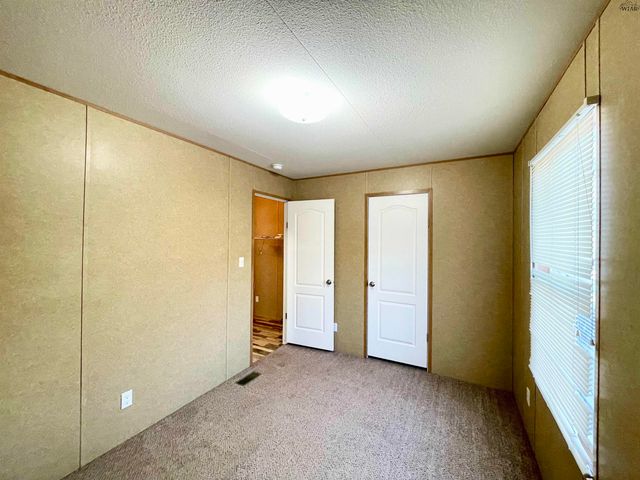 509 S ANGELINA AVENUE, Henrietta, TX 76365