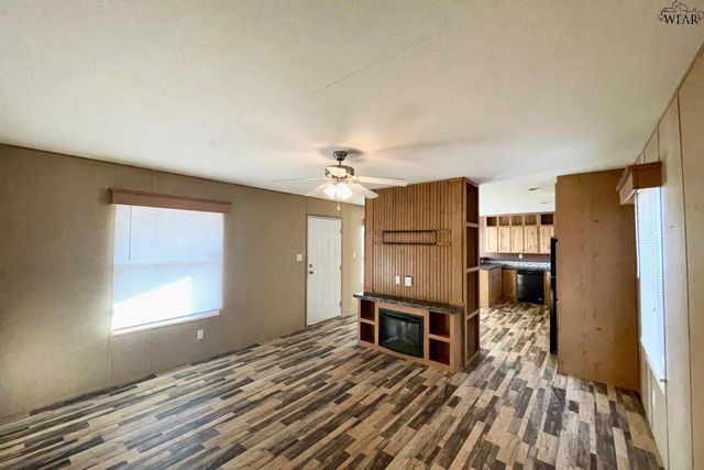 509 S ANGELINA AVENUE, Henrietta, TX 76365