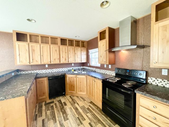 509 S ANGELINA AVENUE, Henrietta, TX 76365