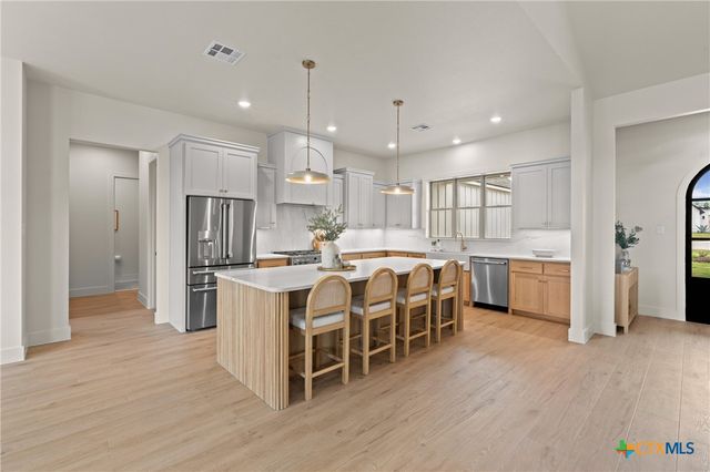 203 Glenview Circle, Belton, TX 76513