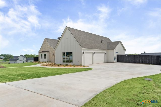 203 Glenview Circle, Belton, TX 76513