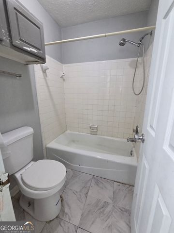 5841 Trent Walk Drive, Lithonia, GA 30038