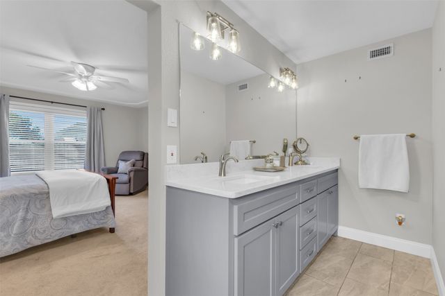 1637 Bedford Oaks Drive, Bedford, TX 76021