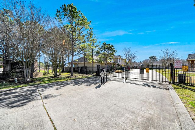 823 Sterling Creek Circle, Katy, TX 77450