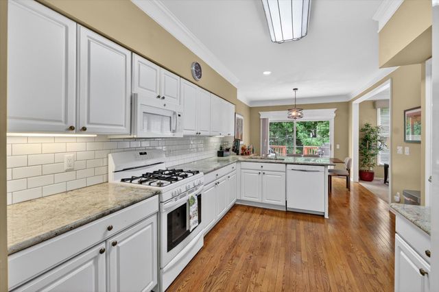 39639 Dun Rovin Drive, Northville Twp, MI 48168