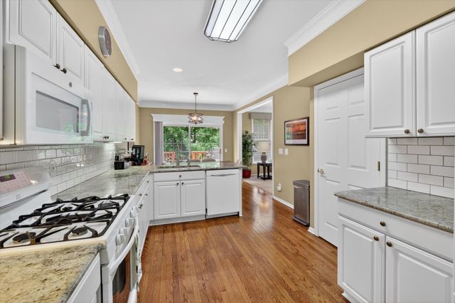 39639 Dun Rovin Drive, Northville Twp, MI 48168