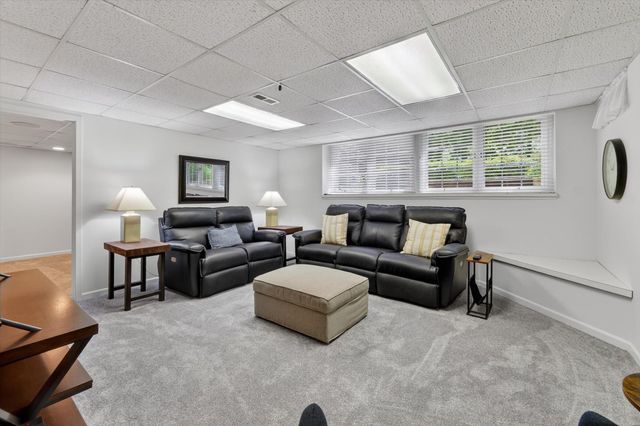 39639 Dun Rovin Drive, Northville Twp, MI 48168
