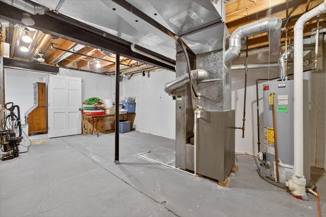 39639 Dun Rovin Drive, Northville Twp, MI 48168