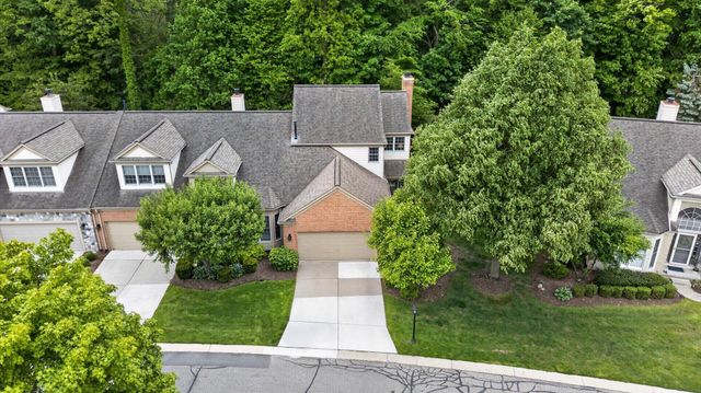 39639 Dun Rovin Drive, Northville Twp, MI 48168