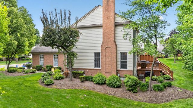 39639 Dun Rovin Drive, Northville Twp, MI 48168
