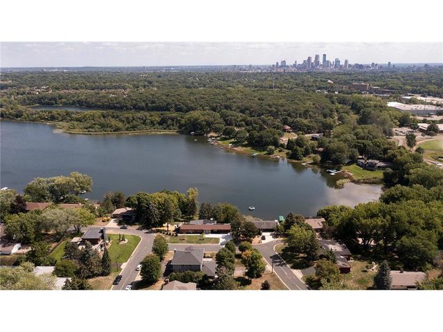 5104 Thotland Road, Golden Valley, MN 55422