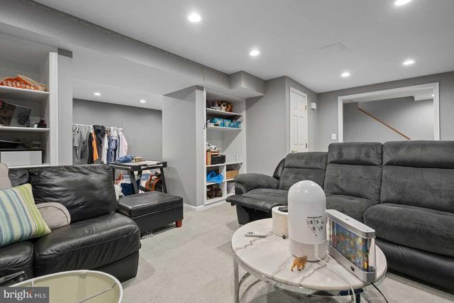 2725 MOORES VALLEY, Baltimore, MD 21209