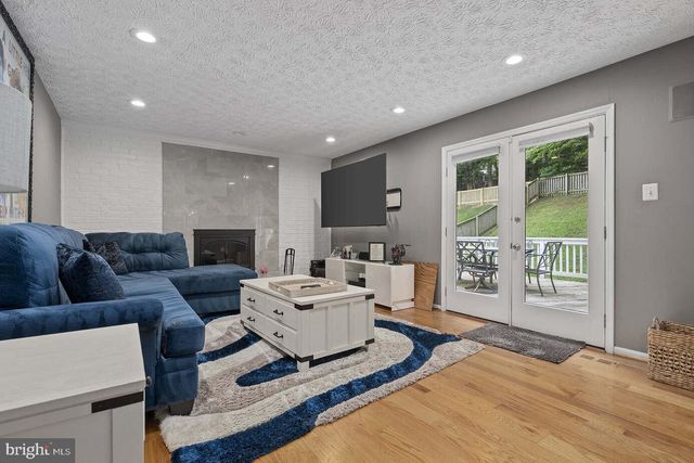 2725 MOORES VALLEY, Baltimore, MD 21209