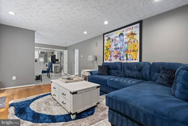 2725 MOORES VALLEY, Baltimore, MD 21209