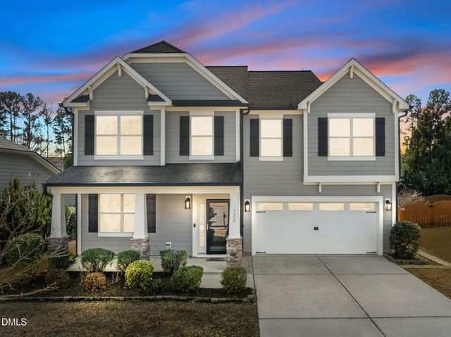 729 Lake Artesia Lane, Fuquay Varina, NC 27526