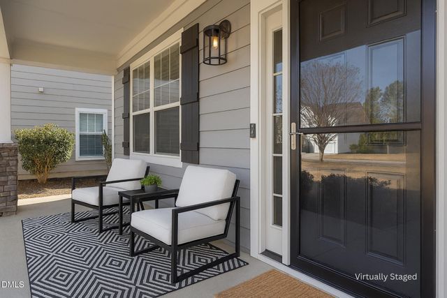 729 Lake Artesia Lane, Fuquay Varina, NC 27526