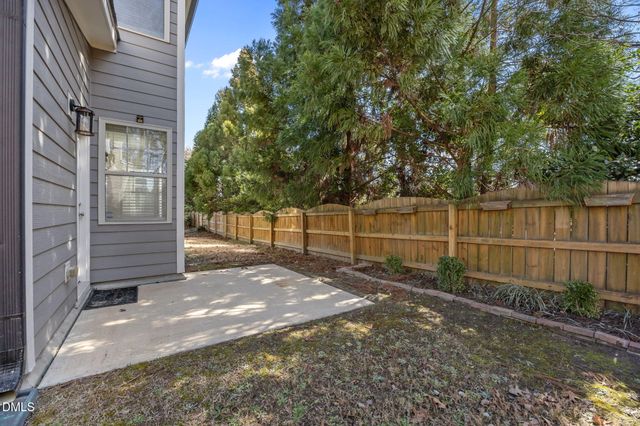 729 Lake Artesia Lane, Fuquay Varina, NC 27526