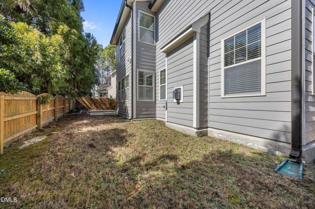 729 Lake Artesia Lane, Fuquay Varina, NC 27526