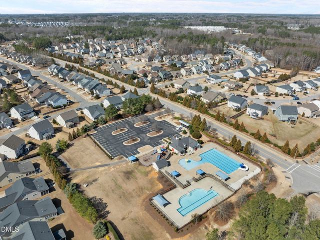 729 Lake Artesia Lane, Fuquay Varina, NC 27526